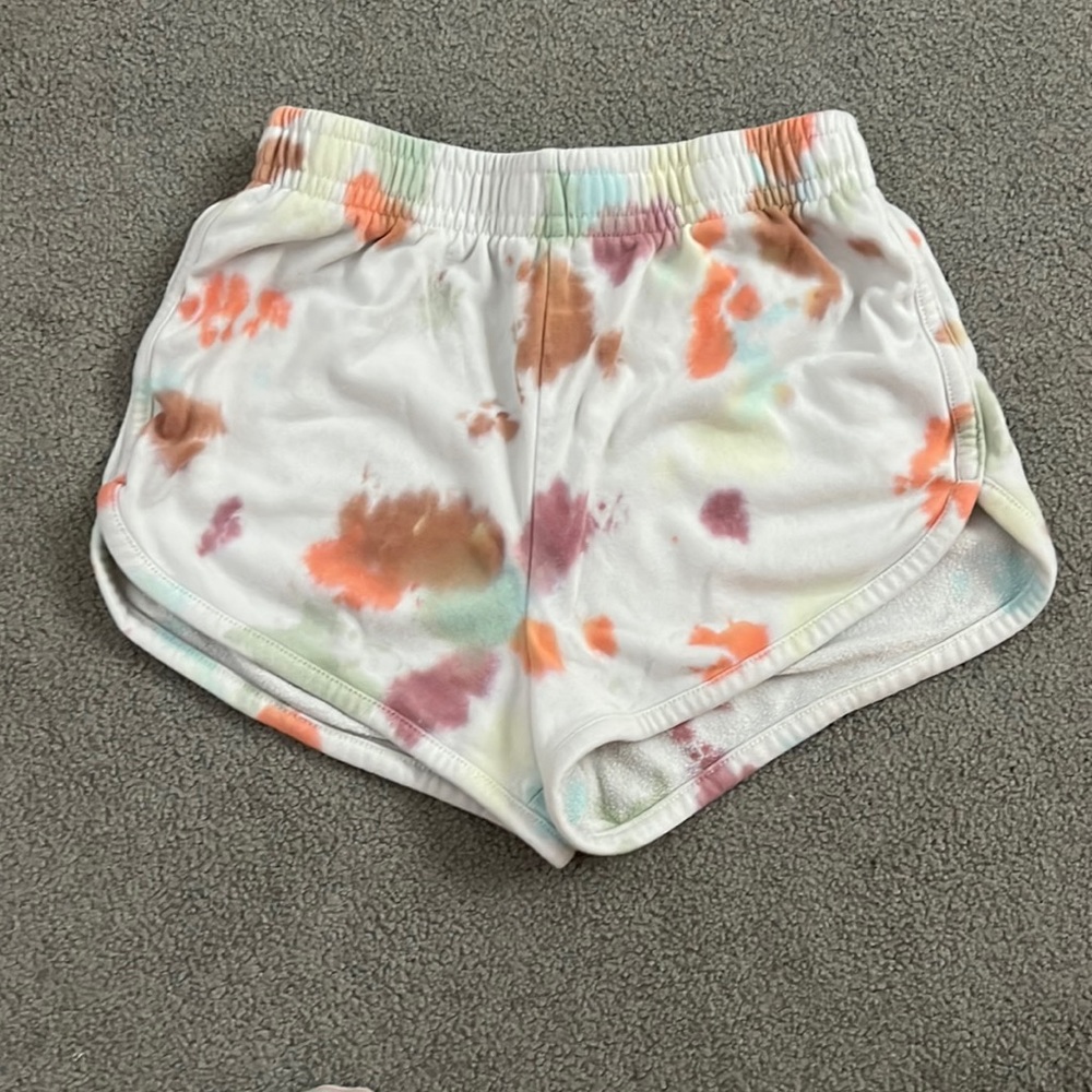 tie die shorts